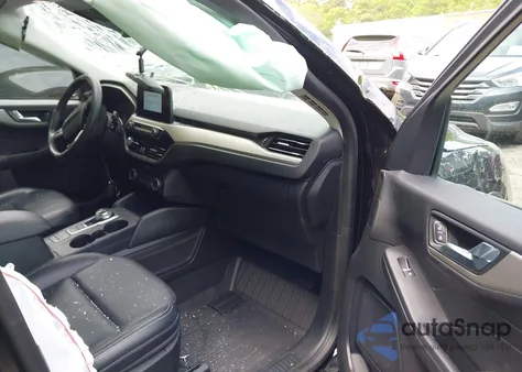 2021 Ford Escape Sel z USA, uszkodzony, nr VIN 1FMCU9H94MUA61032